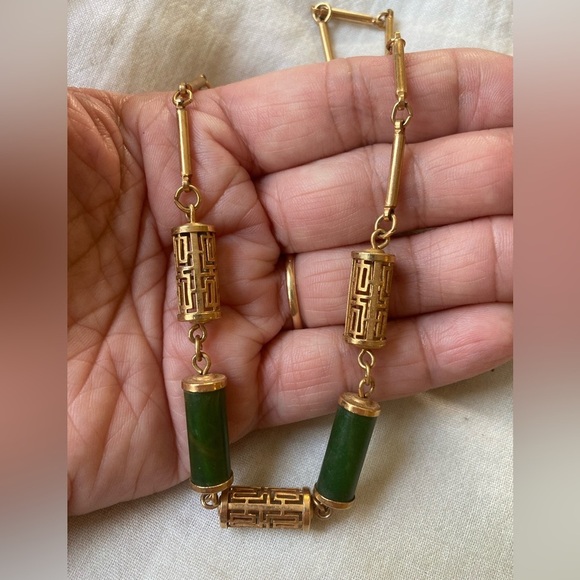 Sarah Coventry Jewelry - Sarah‎ Coventry Faux Jade Necklace